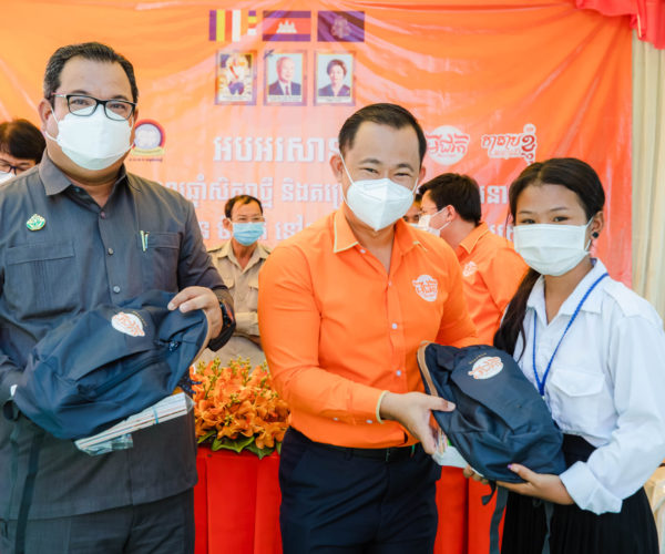 Mee Chiet Celebrated the Opening of New Academic Year of Public School in Kampong Speu Province